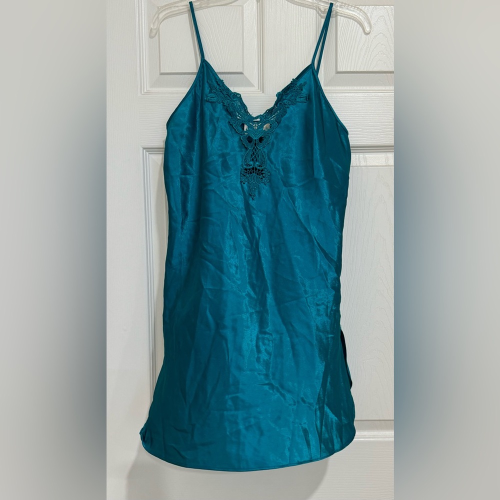 California Dynasty Vintage Mini Slip Lingerie
Nightgown Emerald Green size M